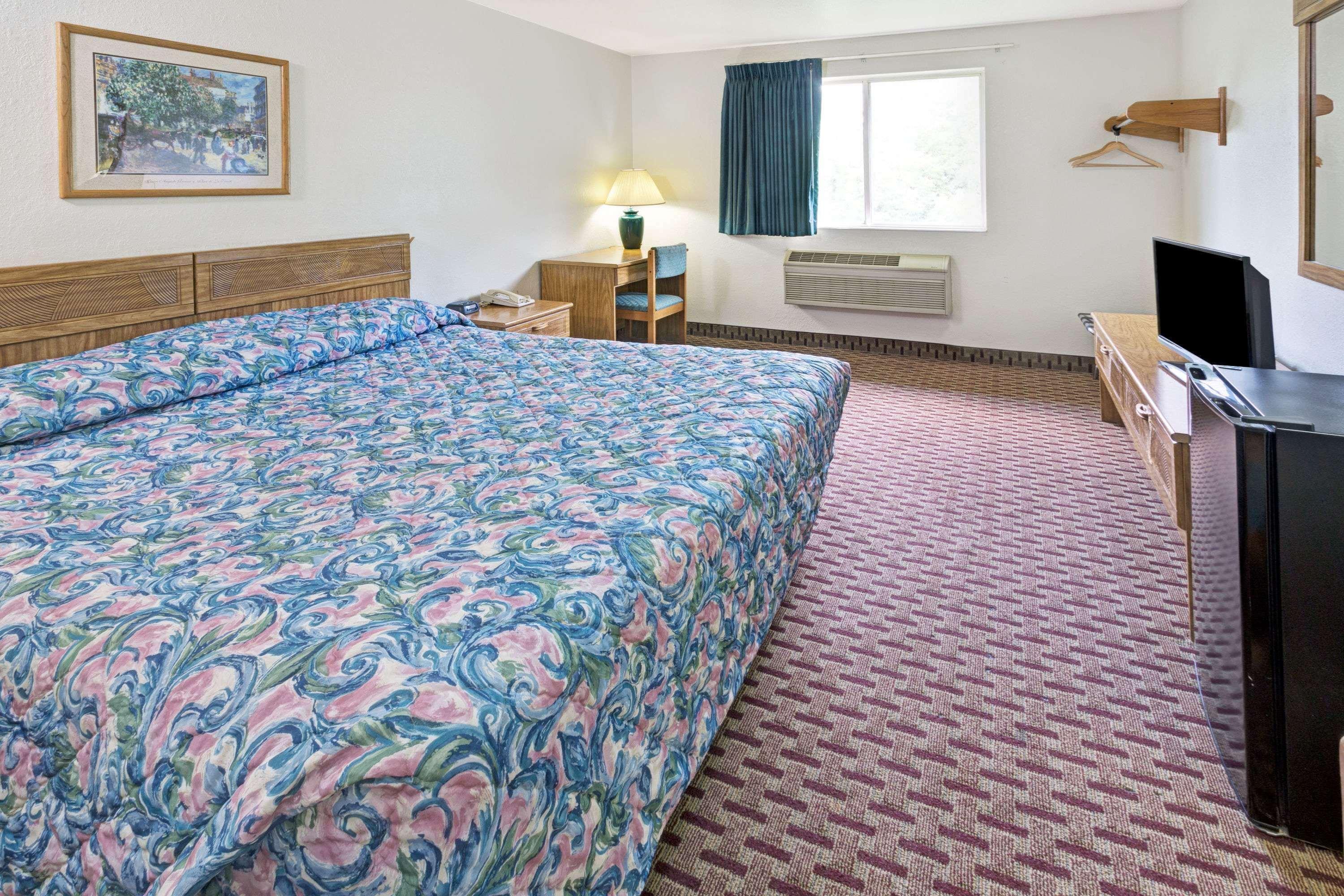 Super 8 By Wyndham Canonsburg/Pittsburgh Area Экстерьер фото